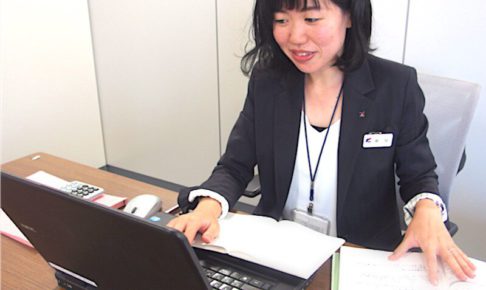 関西アーバン銀行の女性社員